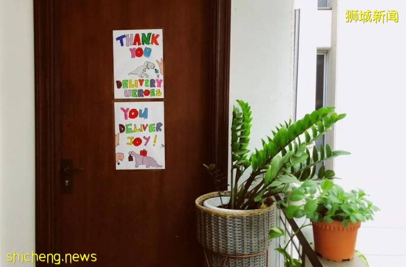 新冠疫情中，外賣騎手眼中的“折疊新加坡”!