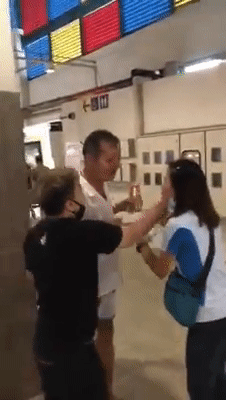 成龙也发声！你想像不到，新加坡对女人有多好