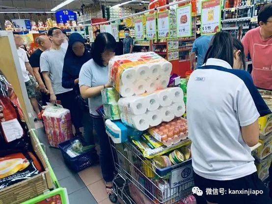 新冠笼罩下新加坡366天的50个瞬间