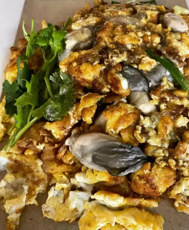 逢周末就爆滿!這個新加坡唯一的靠海美食村裏到底有哪些“寶藏小吃”