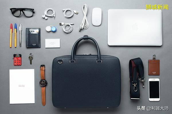 新加坡小夥創立一皮包品牌，僅用2年多時間，收入就達到230萬美元