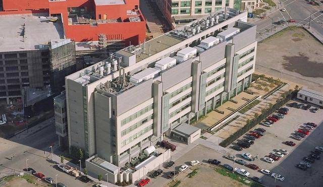 新加坡华人平均寿命83岁,将赶超日本,背后竟是这位抗衰科学家