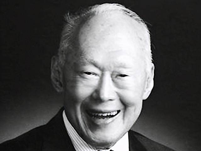 伟人还是罪人？国人应该如何看待新加坡国父李光耀先生