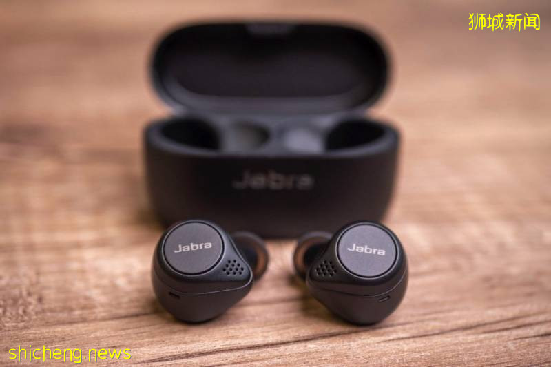 六月份新加坡信用卡申請指南!有200現金!有100 GrabVoucher!有無線耳機!等你來拿!