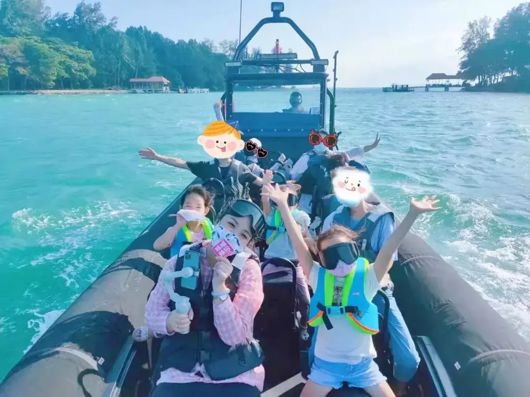 刺激！新加坡最酷的海上运动，1小时乘海军飞艇游5个岛，感觉爽飞了