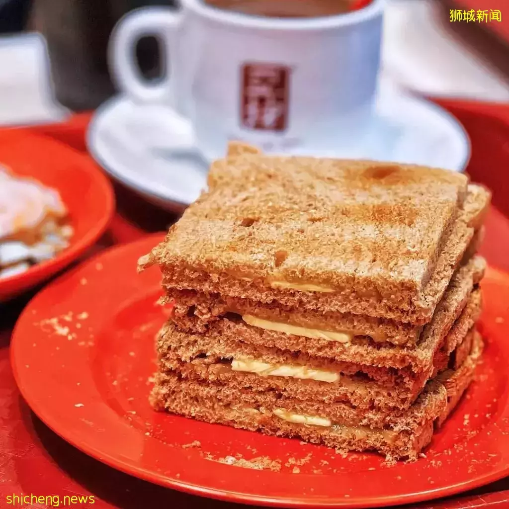 每天叫醒我的不是梦想 · 而是吃早餐! 盘点新加坡10家人气爆棚的咖椰吐司铺 · 香醇口感+爆浆牛油 · 确定不来一口吗