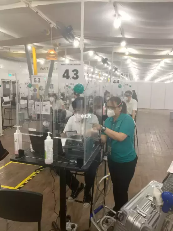 親身經曆：奧密克戎來勢洶洶，我從中國溜到了新加坡