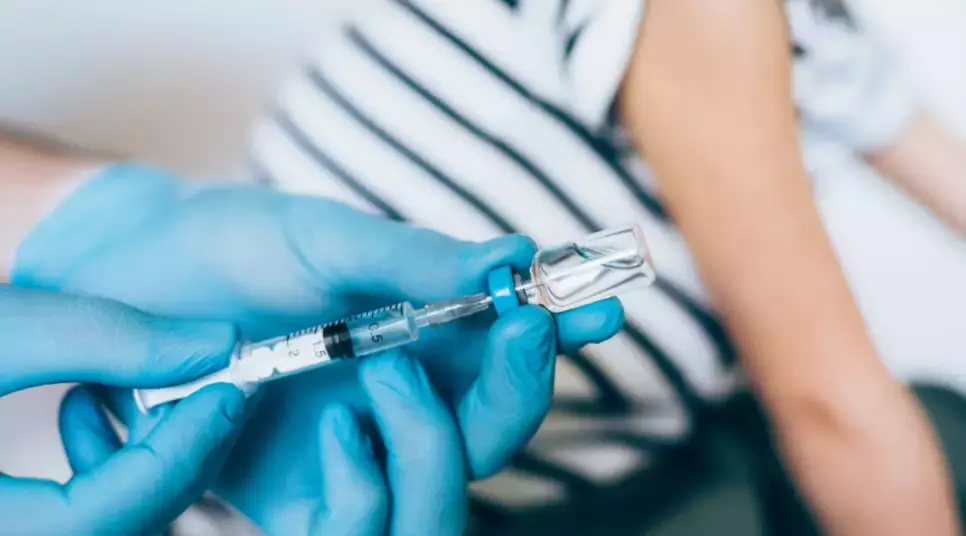 新加坡教育部:儿童疫苗接种计划开跑首日,3300名儿童施打疫苗