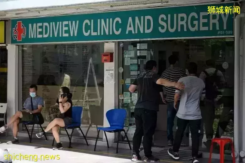 新中又一航班熔斷,機票近2萬!檢測8次從新加坡轉機確診,回國更難了