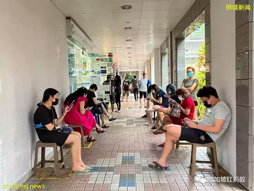 新加坡醫生建議衛生部:應考慮讓在家檢測呈陽者自行通報當局