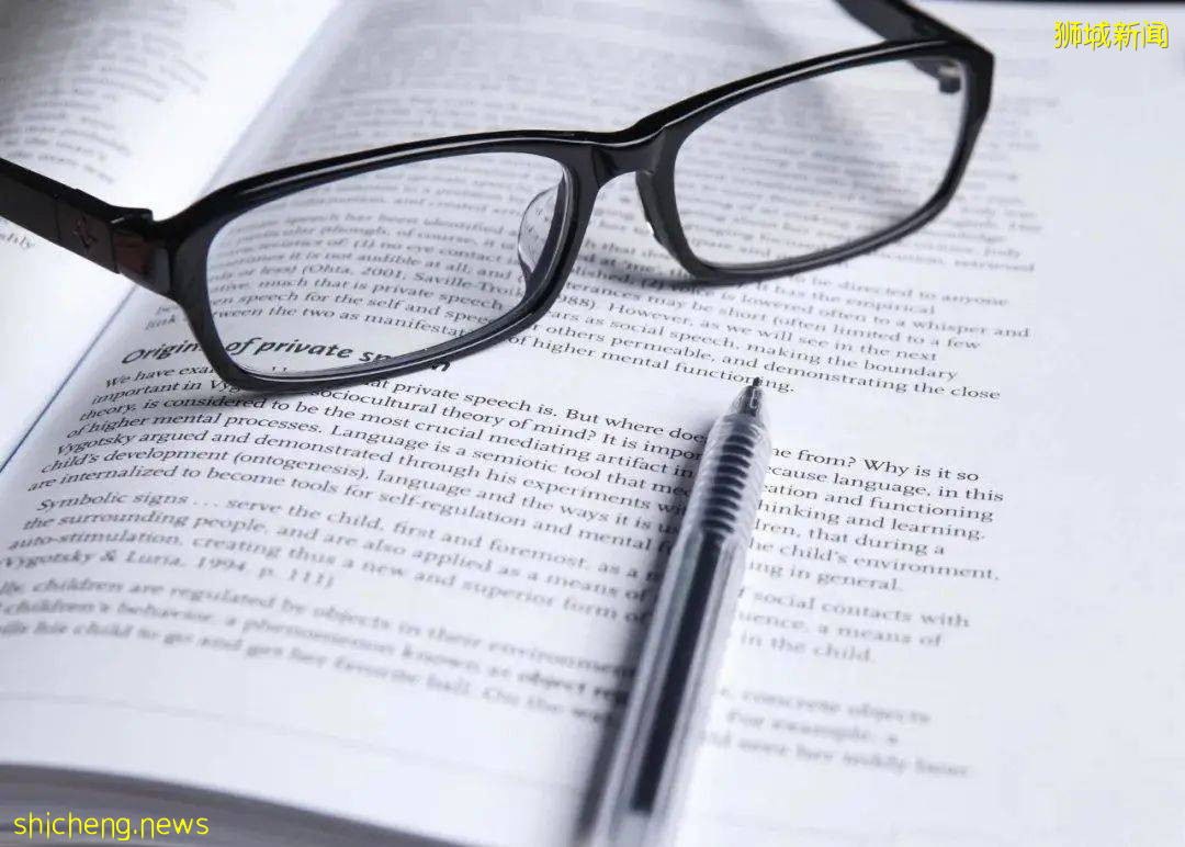 【新加坡留学】留学申请中,工作党就是没有应届生吃香