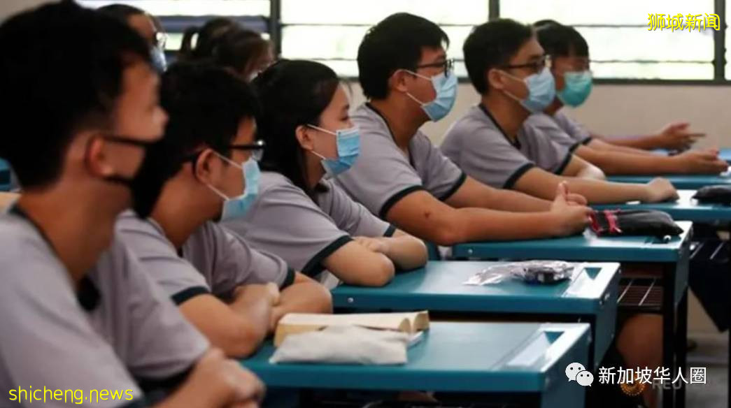 新加坡所有学生将从今天(1日)起，陆续收到预约接种新冠疫苗的通知​