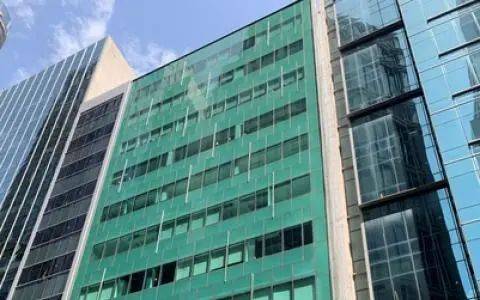 新加坡一季度經濟恢複到疫情前水准,被評爲新加坡最適宜工作的公司是