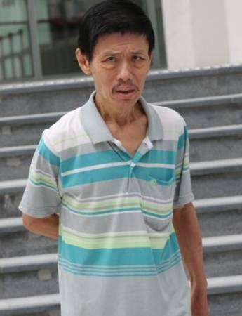 脚飞踢‧不雅手势‧吐口水....5男对执法员辱骂或动粗 控上庭