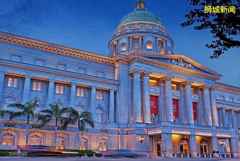 “因爲疫情,你們最終都離開了新加坡!我決定還是留下~”