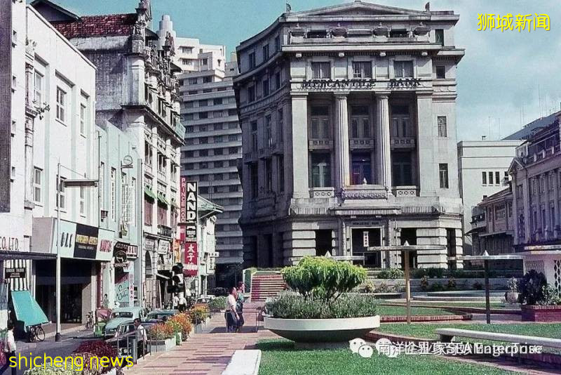 上世紀50-60年代,南洋島國新加坡,迎來經濟繁榮的第一次來臨時!