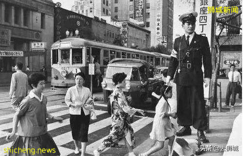 从限制生育到“重金求子”，新加坡的低生育率要“感谢”日本