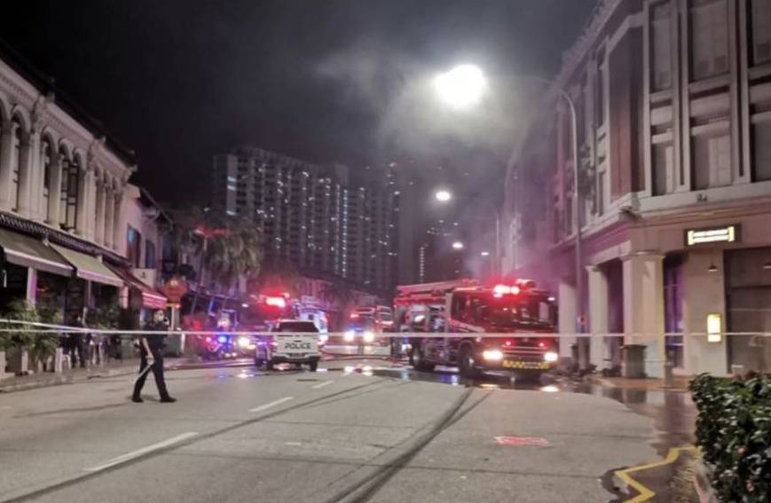 新加坡“死亡车祸”第三天,关键词——“祭奠”