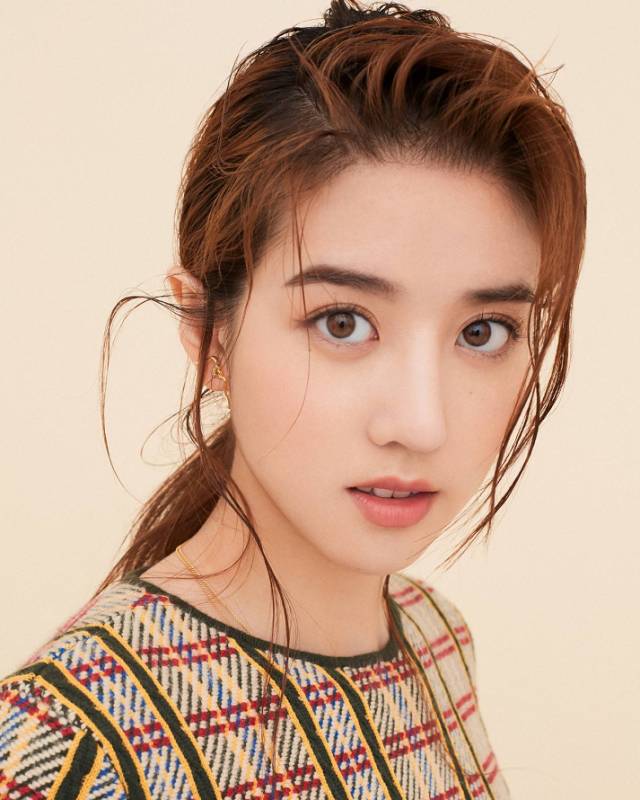 2020亞太“最美臉蛋”新加坡21歲女星擊敗張雨绮、周冬雨上榜