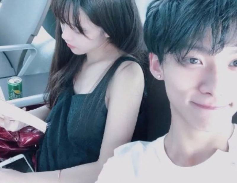 王思聪又上热搜了!点赞网红“不怪男人为她出轨”!网友:跟新加坡女伴真像