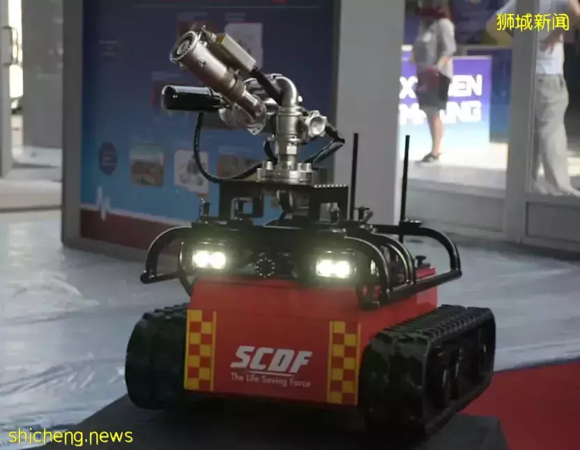 三人就能出動 民防部隊推出第六代輕型消防車