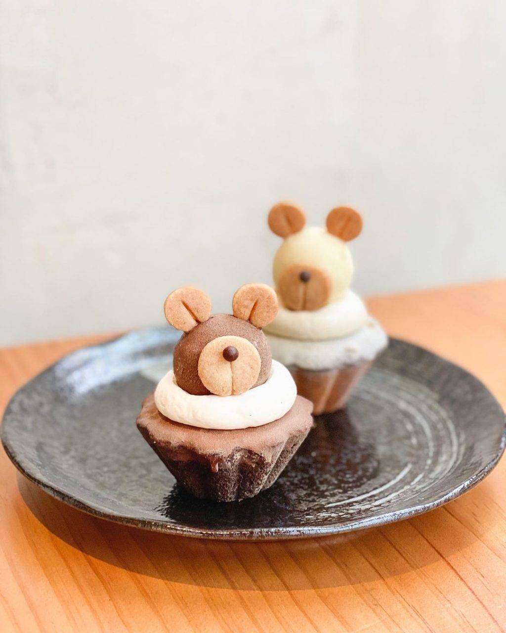 牛车水甜品店Mocchi🐻泡澡小熊拿铁+熊熊造型蛋糕,瞬间萌化你的心❣️