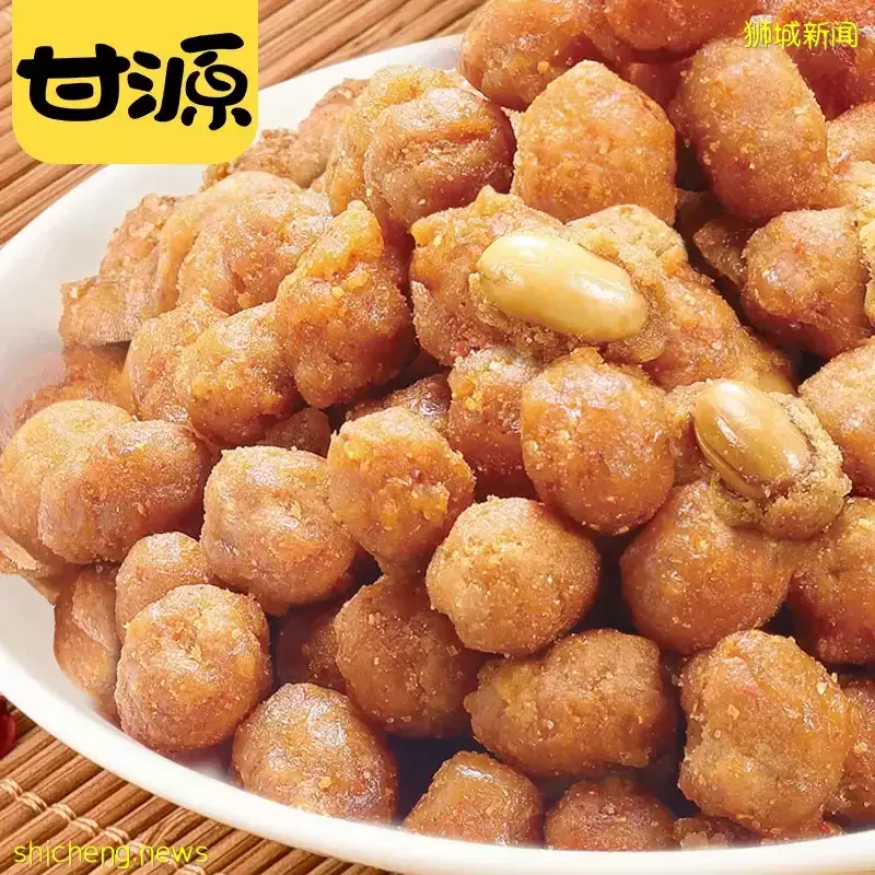 新加坡鸡肉鱼肉价格飙涨!他们排起长长长队,只为吃上这一口饭