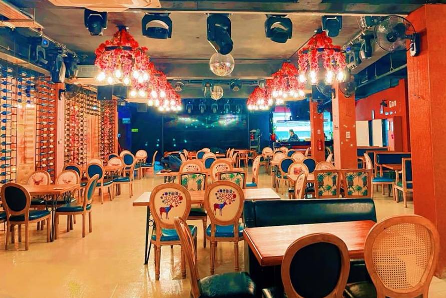 新加坡這家爆火的音樂餐廳,竟有秘密被曝光了