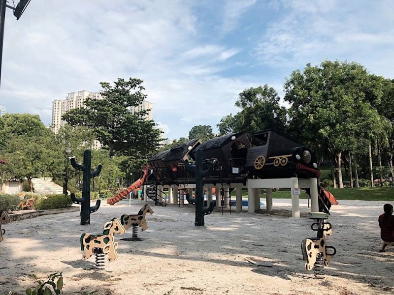 新加坡特色主題遊樂場🎠“Tiong Bahru Park”傾斜大火車、高空滑索、 沙灘遊樂場🤩 免費開放