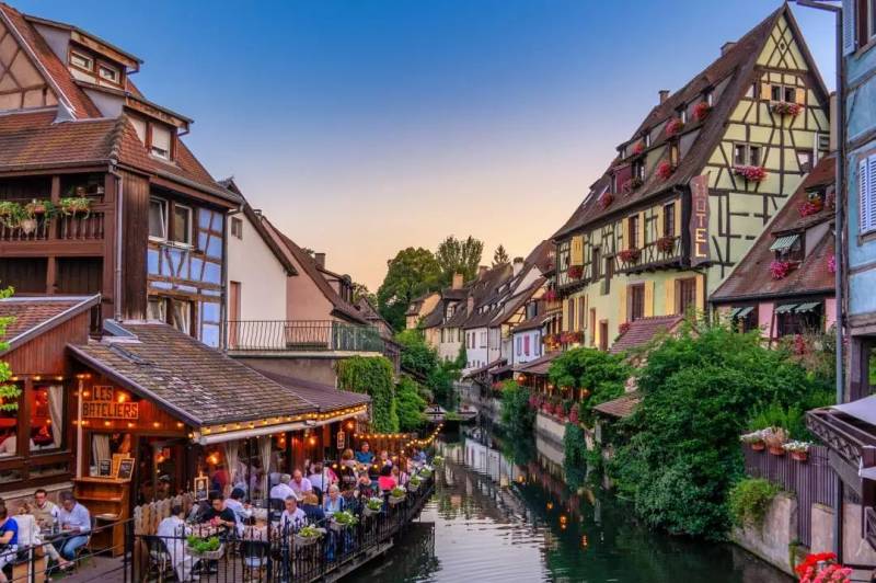 新加坡移民：想不到吧，去新加坡留学还可以顺便移民？这种好事你们不知道那就进来看看是怎么一回事吧