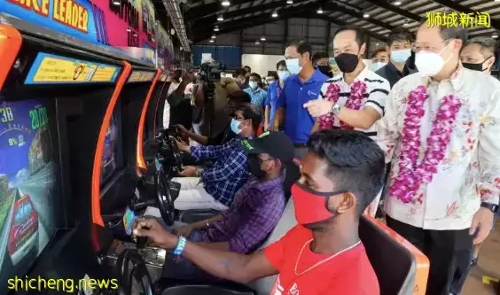 人力部：正在协商解除客工社区外出限制