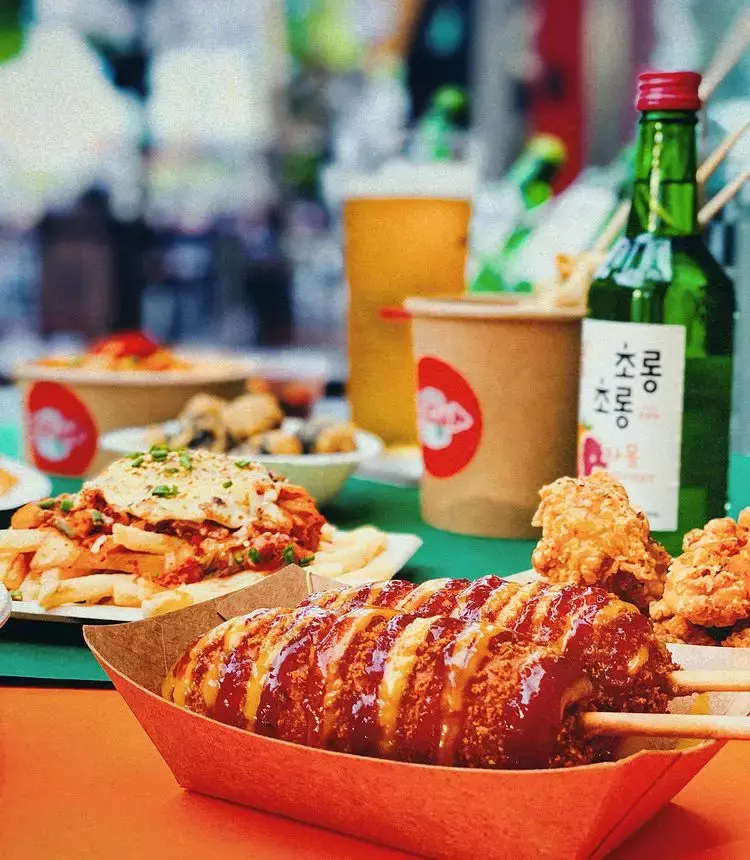 下班来这里小酌几杯!Chorong Pocha无限畅饮烧酒+免费韩式小吃,只需$35++😍