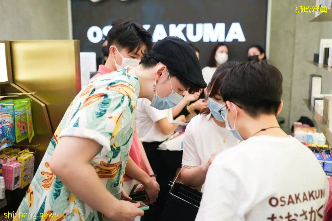 網紅雲集、大V打call!新加坡人氣日本美妝店風靡全島,連開3間分店