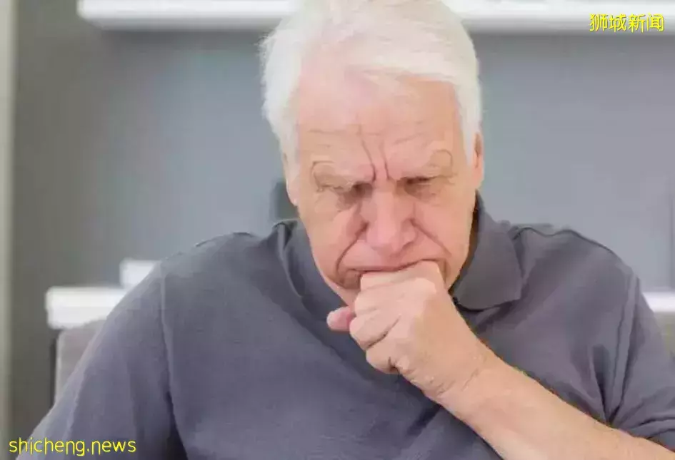 作孽呀！新加坡老人確診不肯隔離，結果一家五口遭團滅