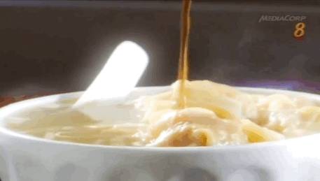 这部新加坡12年前拍的美食纪录片,藏着许多秘密