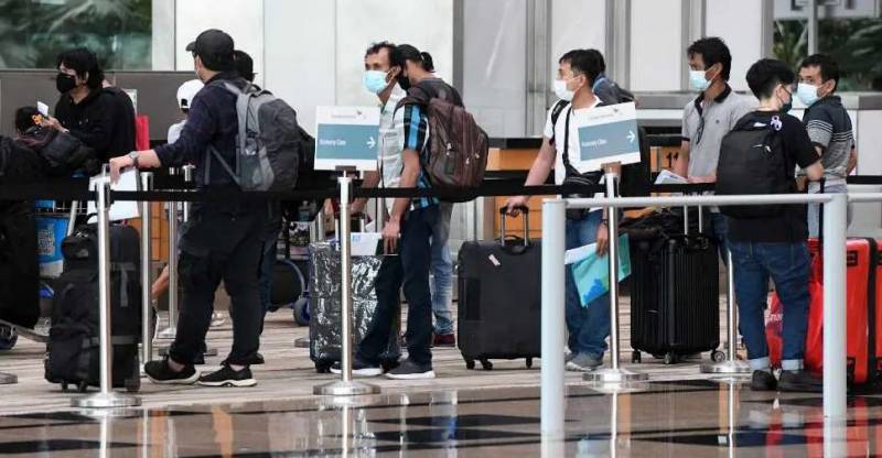 外媒：新加坡對外國人關門了！新加坡網友：我們可以做所有工作