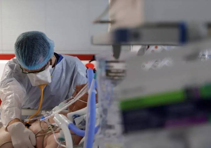 100多個華人、留學生感染！中國多個大使館發布通知：雙陰證明才能登機