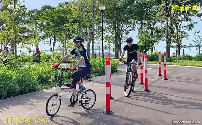 超级奶爸!带着2岁女儿骑行17小时166公里,环游新加坡