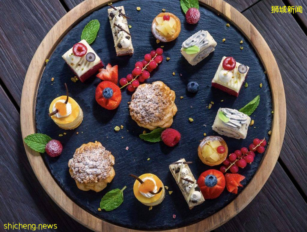 Hotel M推出自助餐买一送一活动!每人仅需25新币起尽享超多海鲜