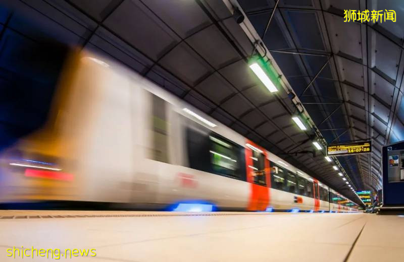 這次，新加坡的地鐵和巴士不僅沒漲價，還發錢了