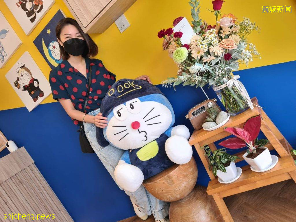 小叮當主題奶茶店“球球 Tea”🧋藍胖子回憶殺駕到⚡30種飲料任選、價格$2起、免費添加珍珠😘