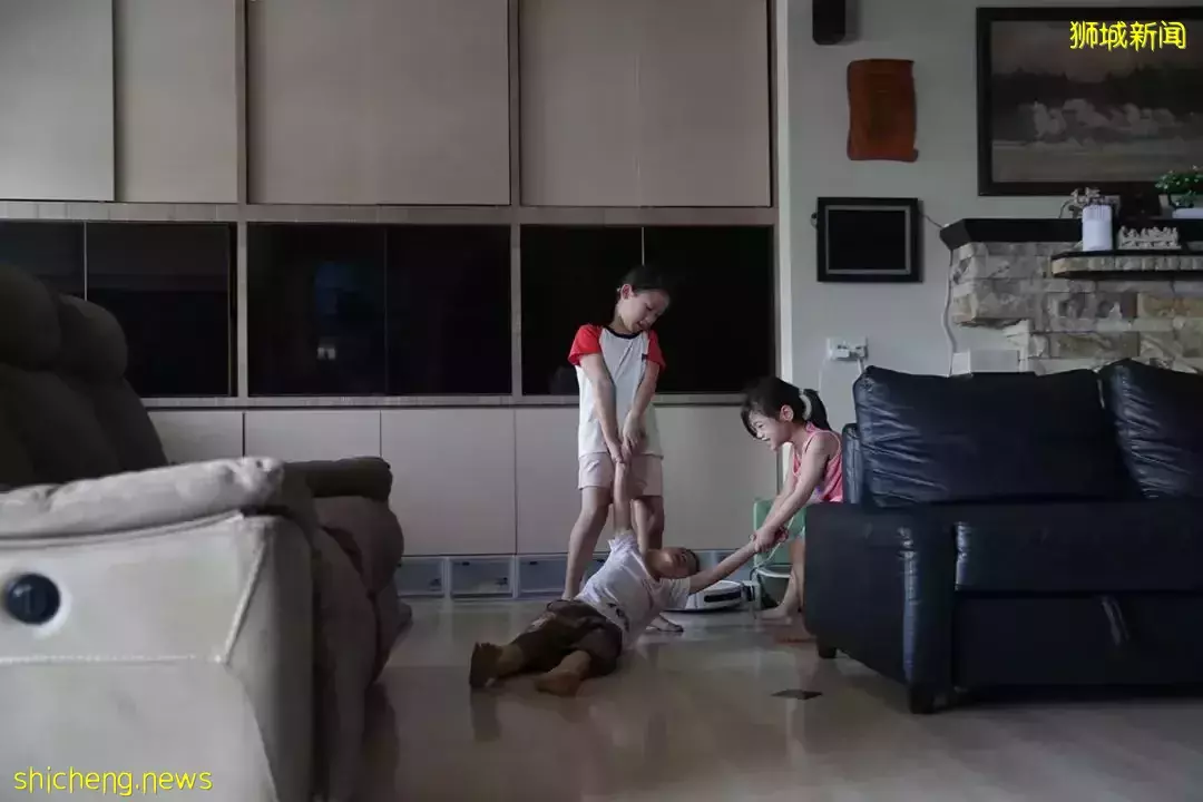 在新加坡養8個孩子，一周只花$300！沒有女傭，日子到底過得怎麽樣