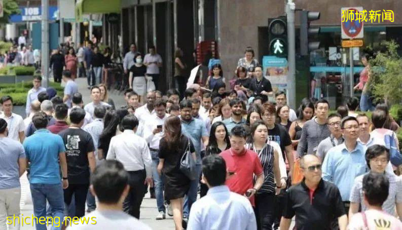 深扒李显龙总理11次电视演讲的穿着!魔力水杯在这里可买到