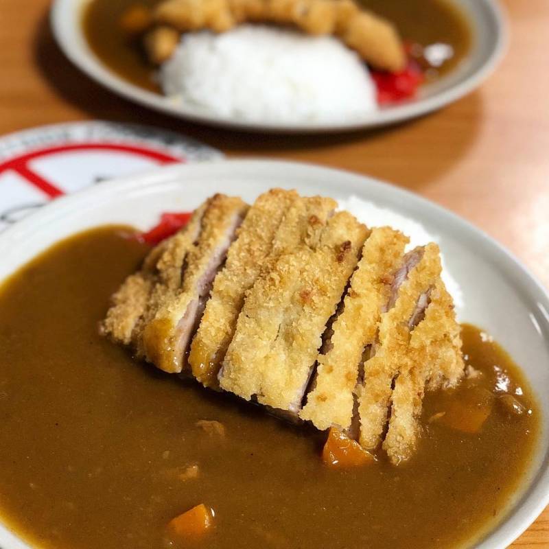 Japanese Curry Express舊商場裏的日式料理店，餐點從S$5起跳🔥 厚切生魚片、招牌丼飯、壽司卷