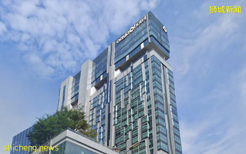 飞机上刚认识 男子溜进女子酒店房 两人违例被控