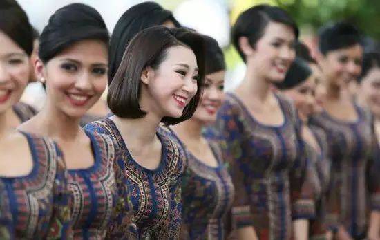 新航竟開始賣“空姐制服”，又被搶空！限量版麻將獨家開箱來了