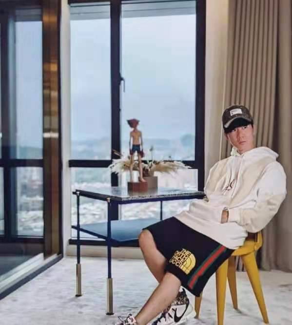 林俊傑簽約UTA，新加坡實力歌手進軍好萊塢