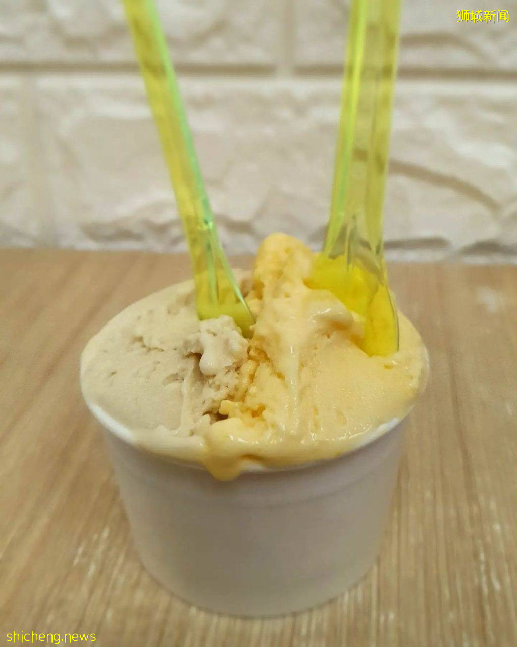 卡路里会很高🥺搜罗新加坡8大咸蛋美食!咸中带香、软糯绵密,叫人越吃越上瘾💥