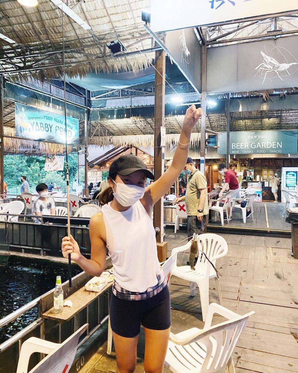 新加坡“垂釣”中心，釣蝦、魚、蟹好去處🐟🦐🦀️ 現釣現烤現吃+冷氣房釣蝦+24小時營業