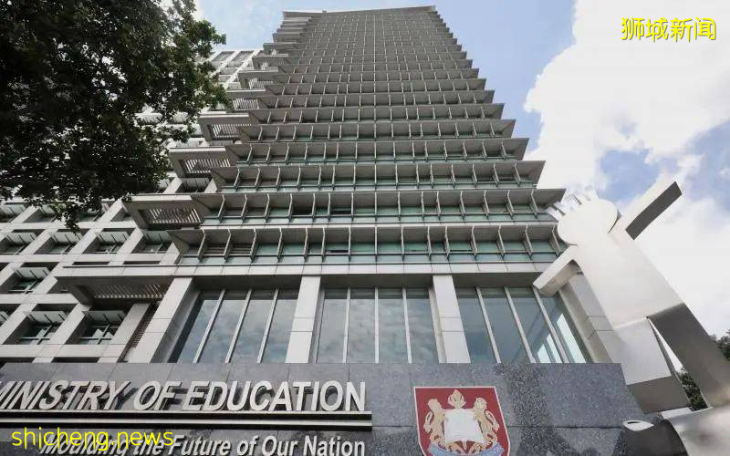 疫情当下!新加坡8所学校建设延后,学生老师全员进行核酸检测